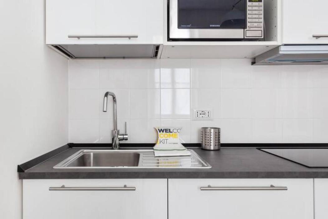 Isola And Zara Comfortable Apartment Milano Dış mekan fotoğraf